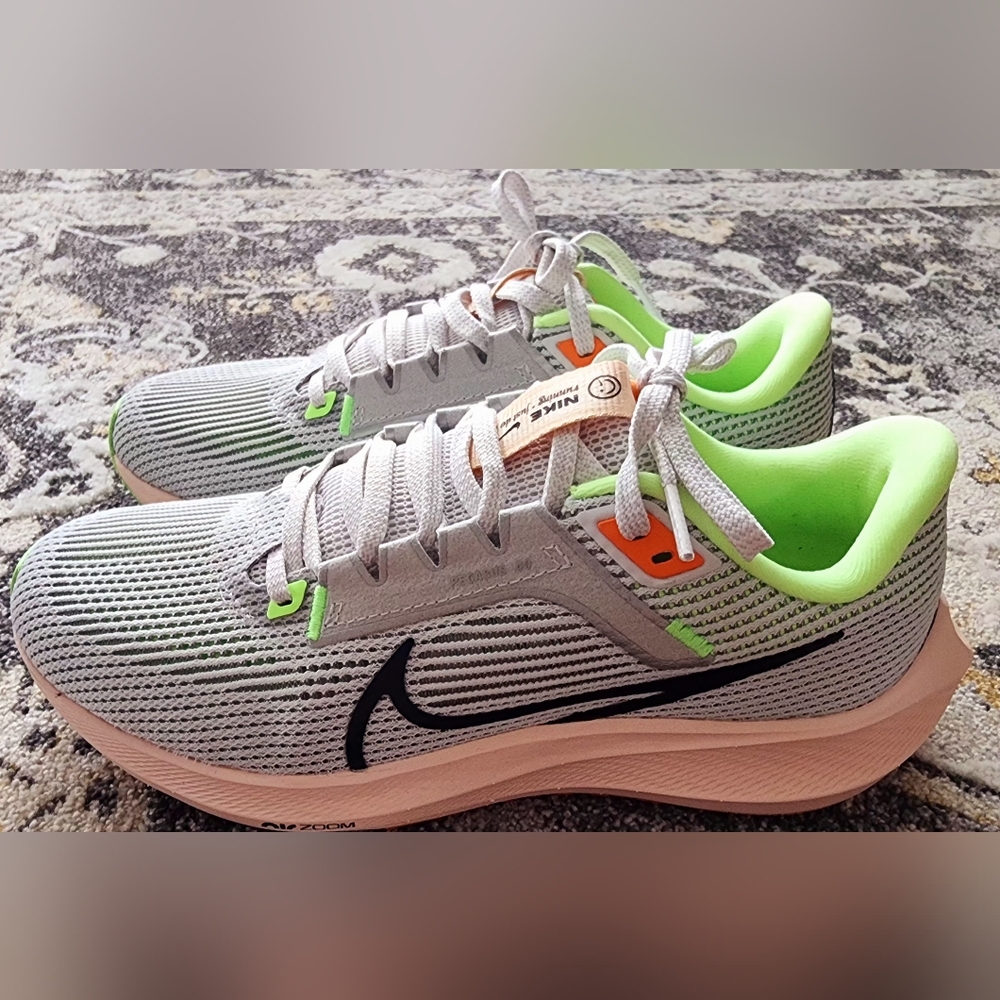 Nike Women's Pegasus 40 Running Shoes